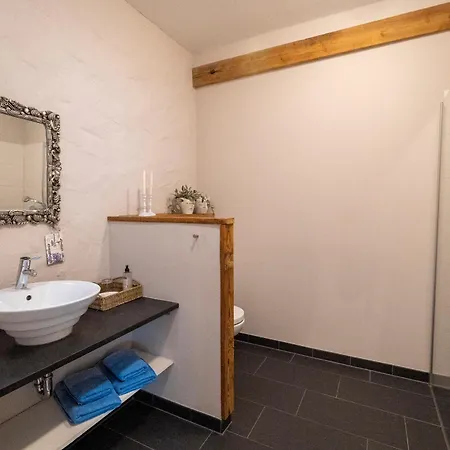 Am Kirchplatz 7 Apartament